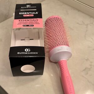 Olivia Garden Essentials Ceramic Ionic Thermal Brush